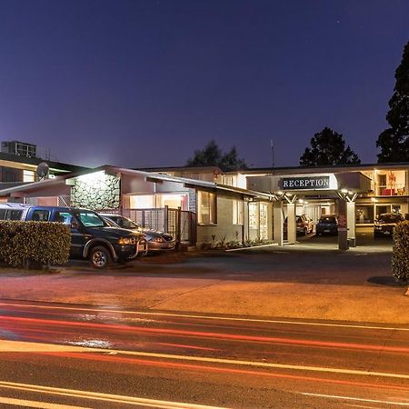 双峰湖滨酒店 陶波 外观 照片